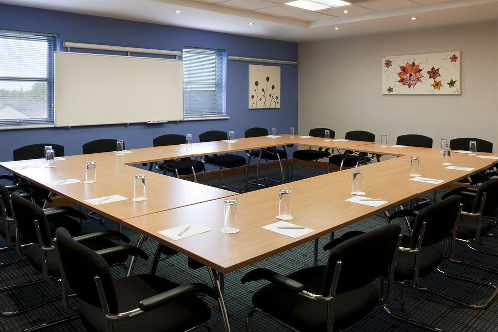 Holiday Inn Manchester - Central Park, An Ihg Hotel Facilidades foto